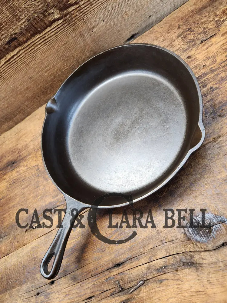 So Cool! The ’Hammered Ugly’ #8 Cast Iron Skillet. Maker Unknown Great For Sides! Sc24 Skillet