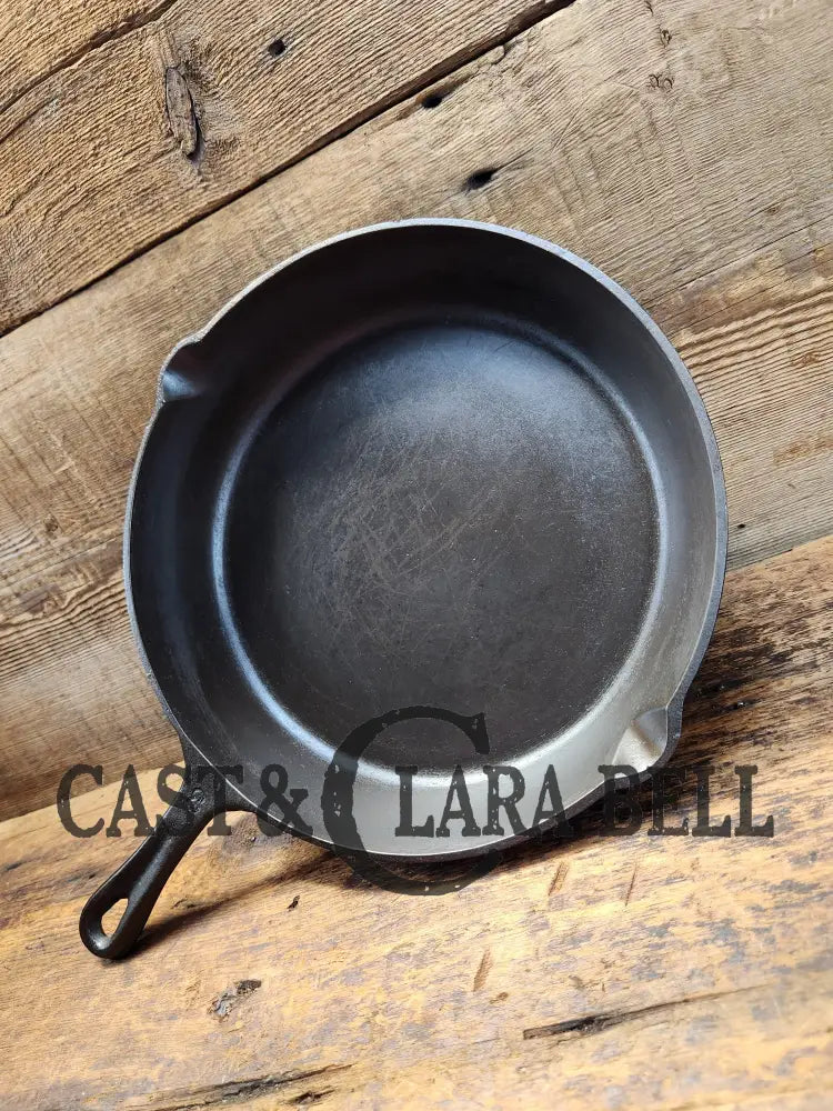 So Cool! The ’Hammered Ugly’ #8 Cast Iron Skillet. Maker Unknown Great For Sides! Sc24 Skillet