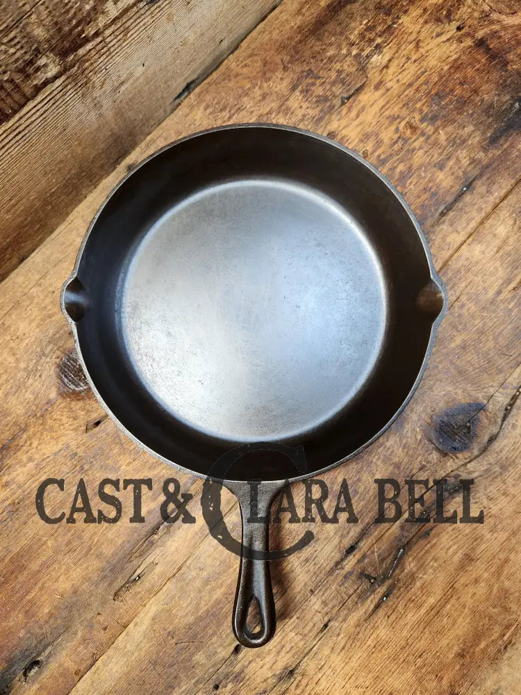 So Cool! The ’Hammered Ugly’ #8 Cast Iron Skillet. Maker Unknown Great For Sides! Sc24 Skillet