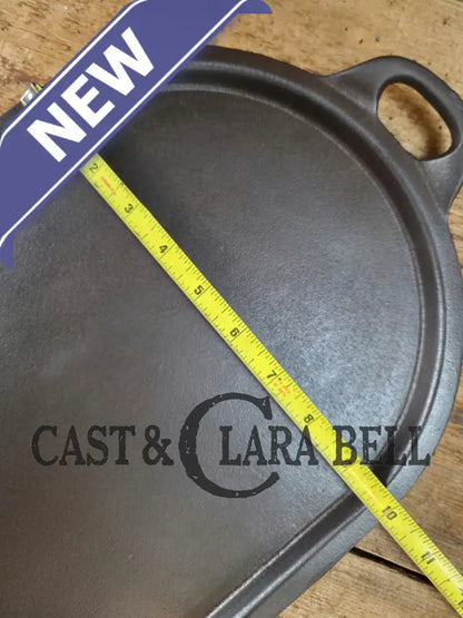 So elegant and very hard to find! 1910’s Griswold #9 Slant Block Logo 713 Long Griddle. Don’t miss this one! Very