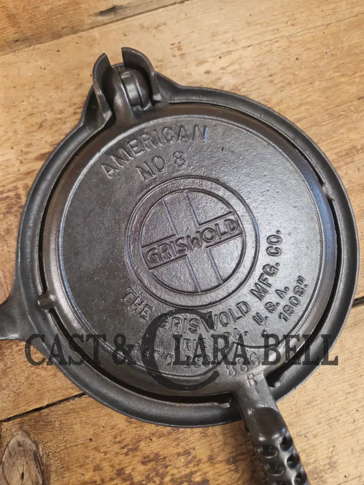 So unique! 1920’s Griswold/Puritan #8 (885/886) combo Waffle Iron with Low Base Waffle Iron