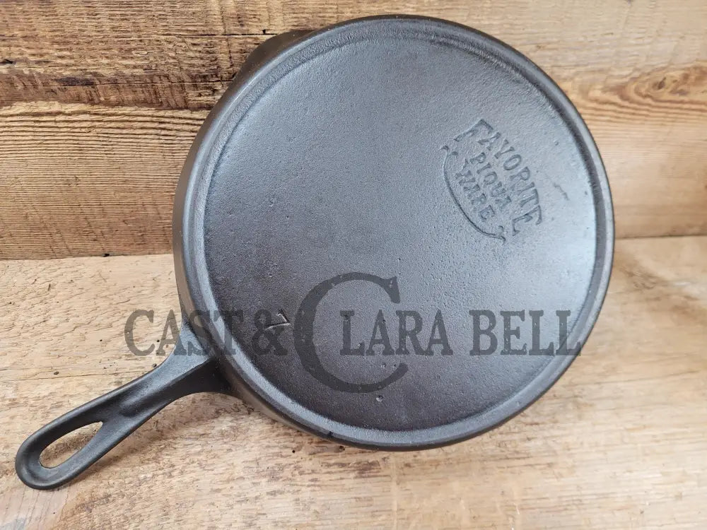 So Unique! 1930’S Favorite Piqua Ware #7 Cast Iron Skillet Smiley Logo.