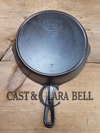 So Unique! 1930’S Favorite Piqua Ware #7 Cast Iron Skillet Smiley Logo And Double Dot Marking