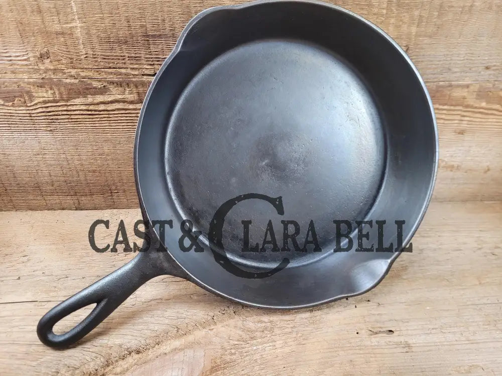 So Unique! 1930’S Favorite Piqua Ware #7 Cast Iron Skillet Smiley Logo And Double Dot Marking