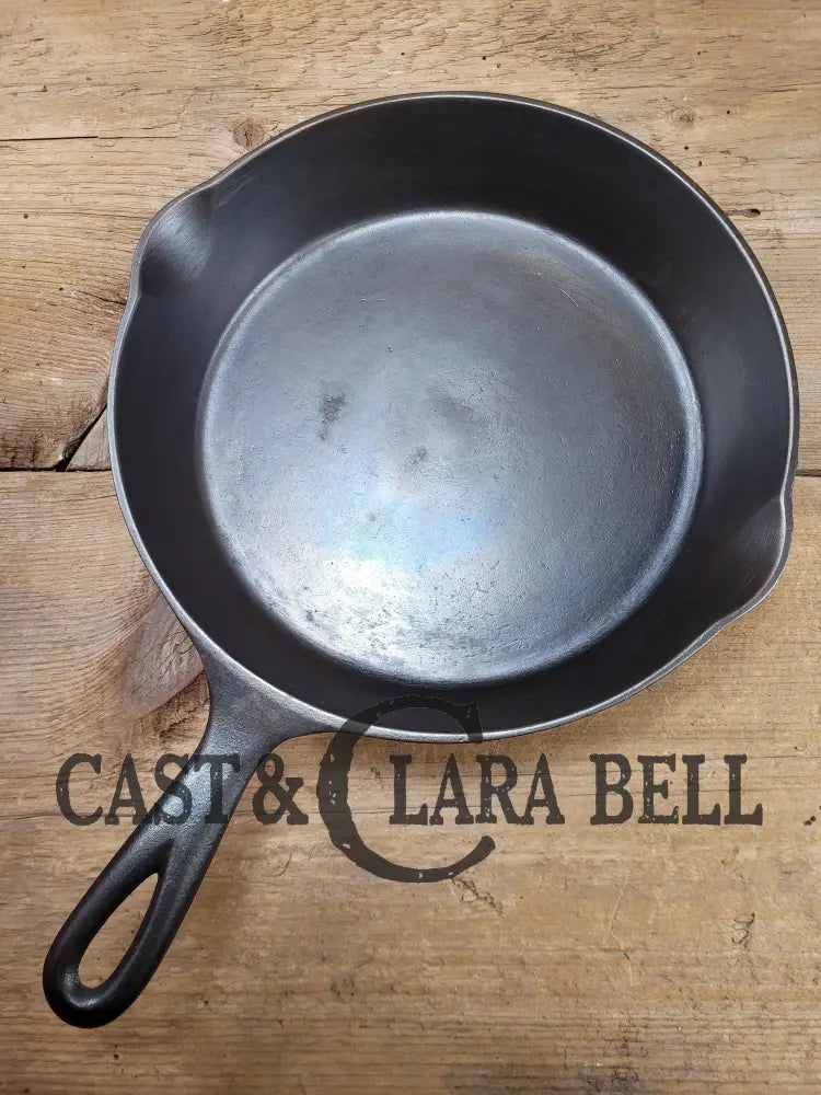 So Unique! 1930’S Favorite Piqua Ware #7 Cast Iron Skillet Smiley Logo And Double Dot Marking