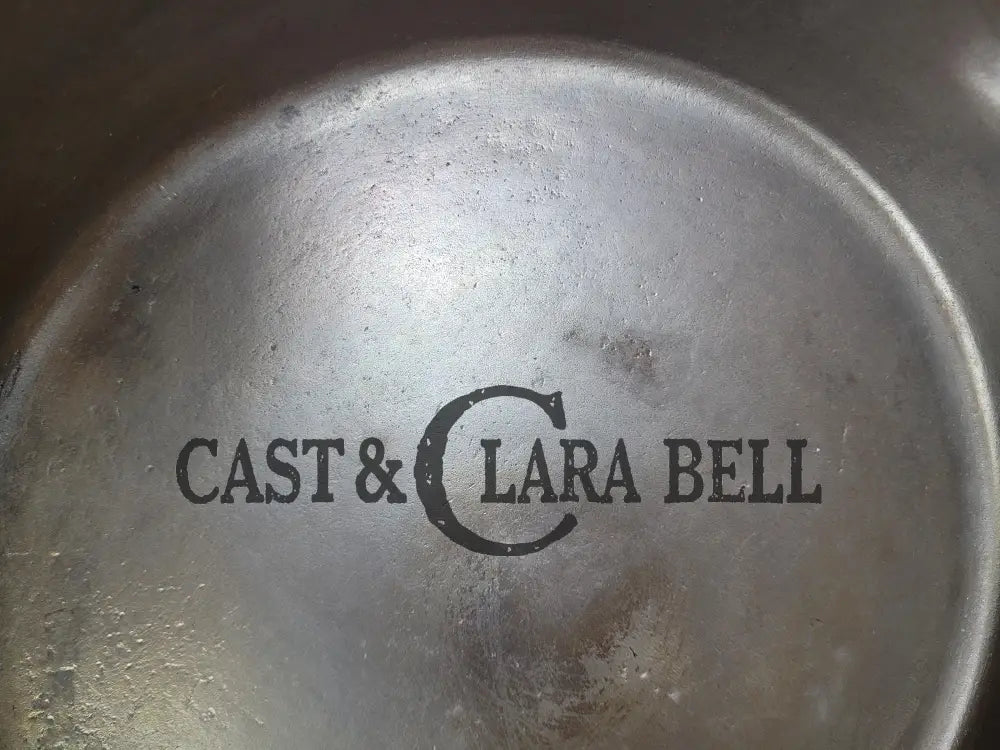 So Unique! 1930’S Favorite Piqua Ware #7 Cast Iron Skillet Smiley Logo And Double Dot Marking