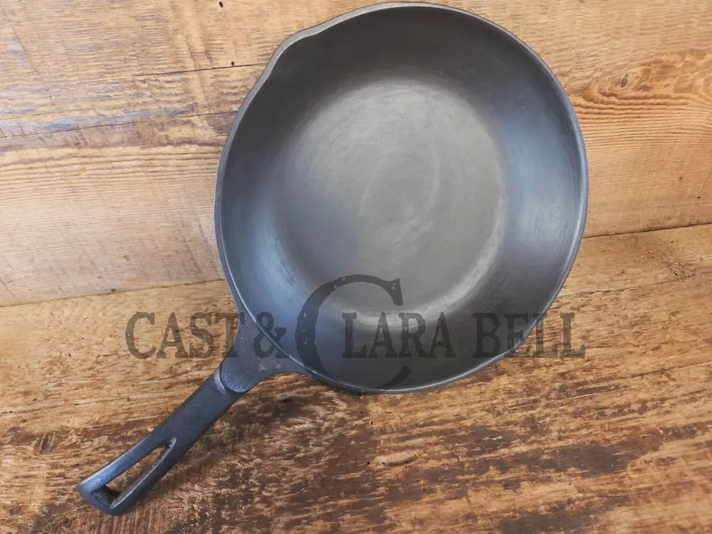 So unique! 1950’s Griswold/Wagner double logo Chef Skillet - Skillet