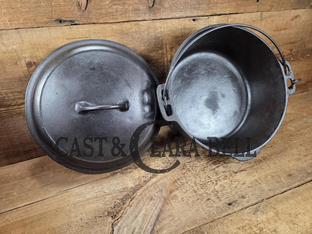 So unique! 1950’s Griswold/Wagner double logo Dutch Oven with Lid 5 Quart Pot. Dutch Ovens Trivets & Kettles