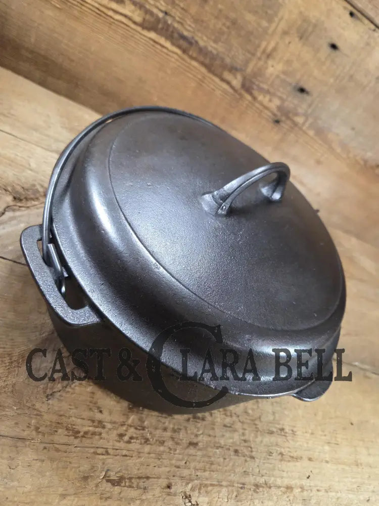 So unique! 1950’s Griswold/Wagner double logo Dutch Oven with Lid 5 Quart Pot. Dutch Ovens Trivets & Kettles