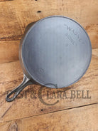 So unique and harder to find! Wagner made 1910’s Arc straight logo Sidney O. #9 Skillet with Heat Ring Skillet