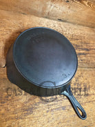 So unique and harder to find! Wagner made 1910’s Arc straight logo Sidney O. #9A Skillet - Skillet