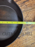 So unique and harder to find! Wagner made 1910’s Arc straight logo Sidney O. #9A Skillet - Skillet