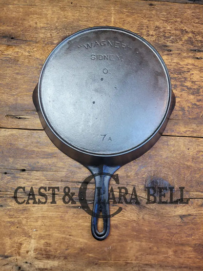 So Unique And Tougher To Find! 1895 - 1910’S Arc Straight Logo Wagner Sidney O. #7 Skillet With