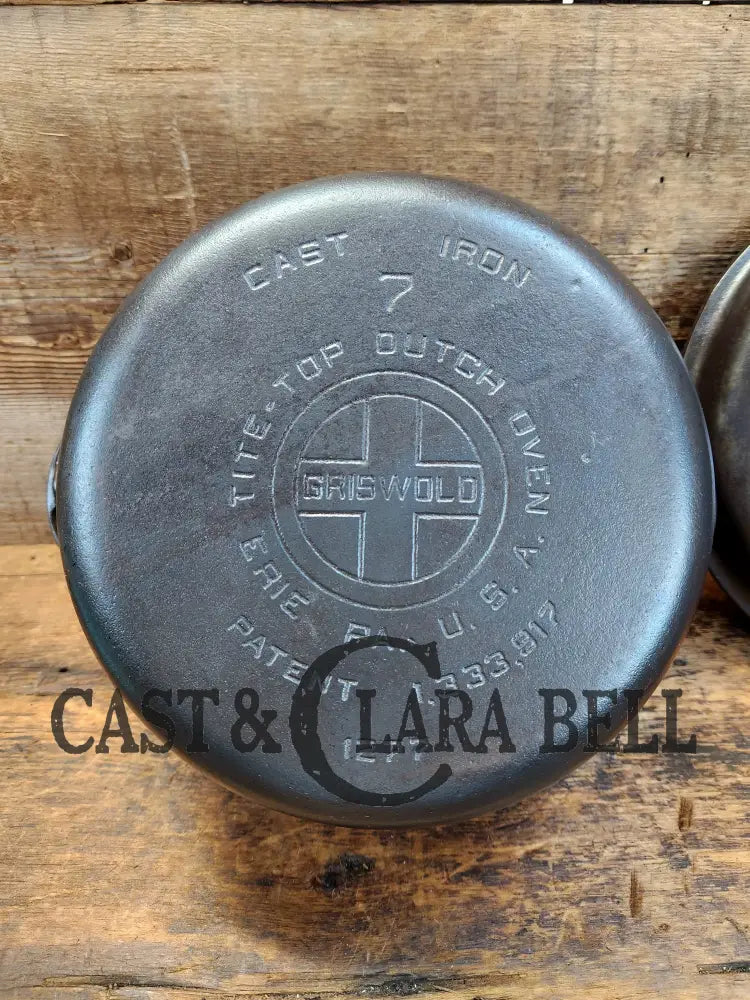 So Unique! Griswold #7 Tite-Top Dutch Oven 1277 Large Block Logo And Ez Clean Coated Lid. Gorgeous