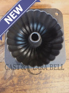 So unique! ’The Pauper’ fluted style cake pan unknown maker. 12 Cups Square base - Bakeware