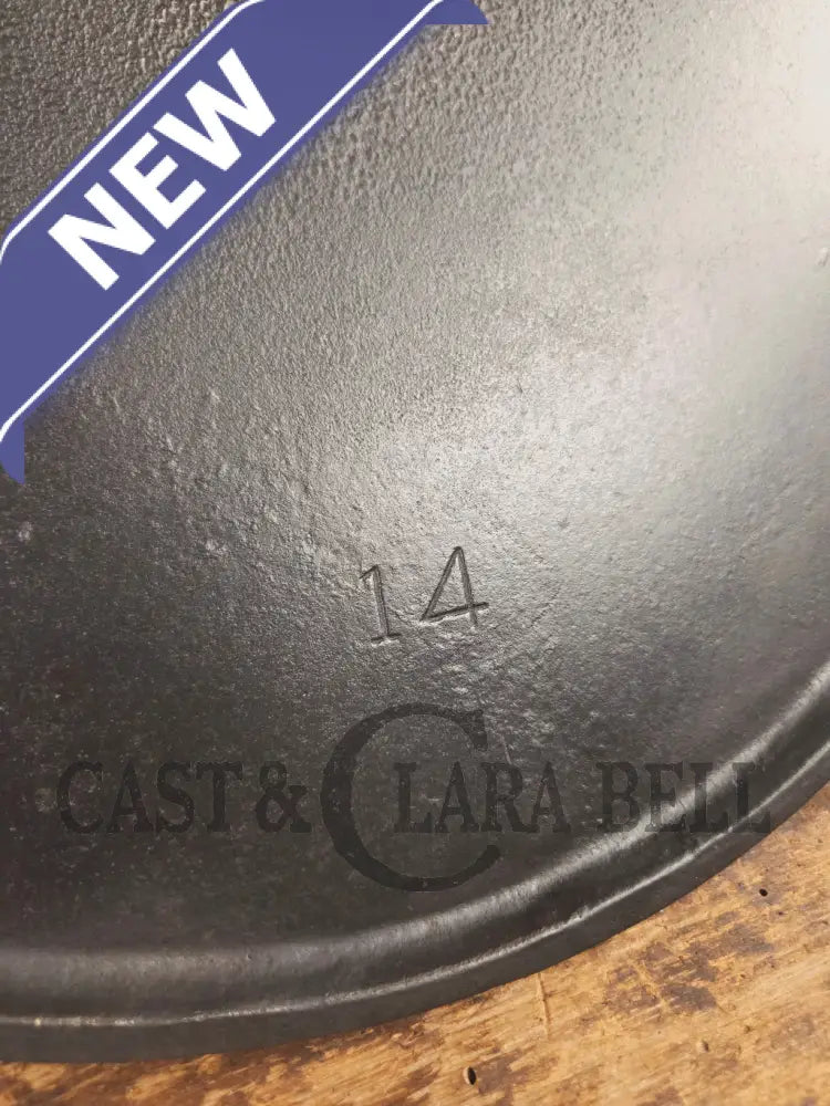 Spectacular piece! EARLY 1900’s Wagner arc straight logo #14 bailed round griddle SC24 - Griddle