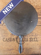 Stunner. Antique gate-marked unknown #10 skillet. Est 1880’s. RIGHT single spout heat ring bottom w/ pointy handle