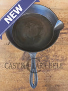 Stunner. Antique gate-marked unknown #10 skillet. Est 1880’s. RIGHT single spout heat ring bottom w/ pointy handle