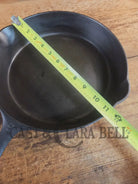 Stunner. Griswold #9 Skillet with Large Block Logo and Smooth Bottom 710 - Skillet