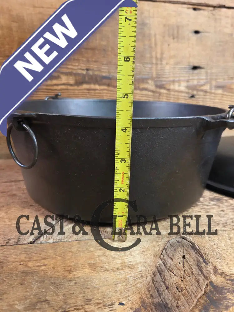 Stunning! 1930’s Favorite Piqua Ware #8 Dutch Oven with matching lid. Smiley Logo. Dutch Ovens Trivets & Kettles