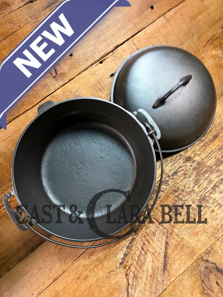 Stunning! 1930’s Favorite Piqua Ware #8 Dutch Oven with matching lid. Smiley Logo. Dutch Ovens Trivets & Kettles