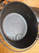 Stunning! 1930’s Favorite Piqua Ware #8 Dutch Oven with matching lid. Smiley Logo. Dutch Ovens Trivets & Kettles