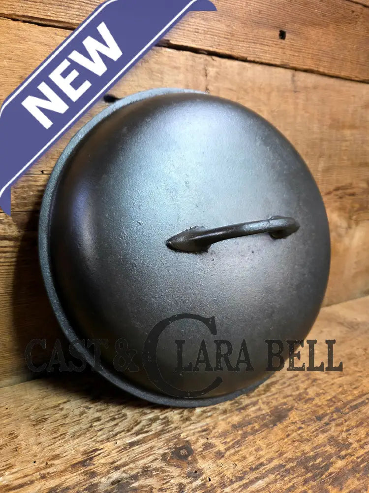 Stunning! 1930’s Favorite Piqua Ware #8 Dutch Oven with matching lid. Smiley Logo. Dutch Ovens Trivets & Kettles