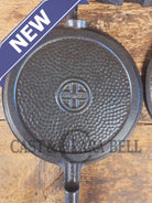 Stunning. VHTF 1930’s Hammered finish Griswold #8 Waffle Iron. The best you can buy - Waffle Iron