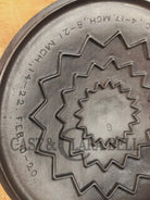 Super Cool 1900-30 #9 Wagner Drip Drop Roaster Dutch Oven w Turtle Top (Sawtooth pattern) lid - Dutch Ovens Trivets &