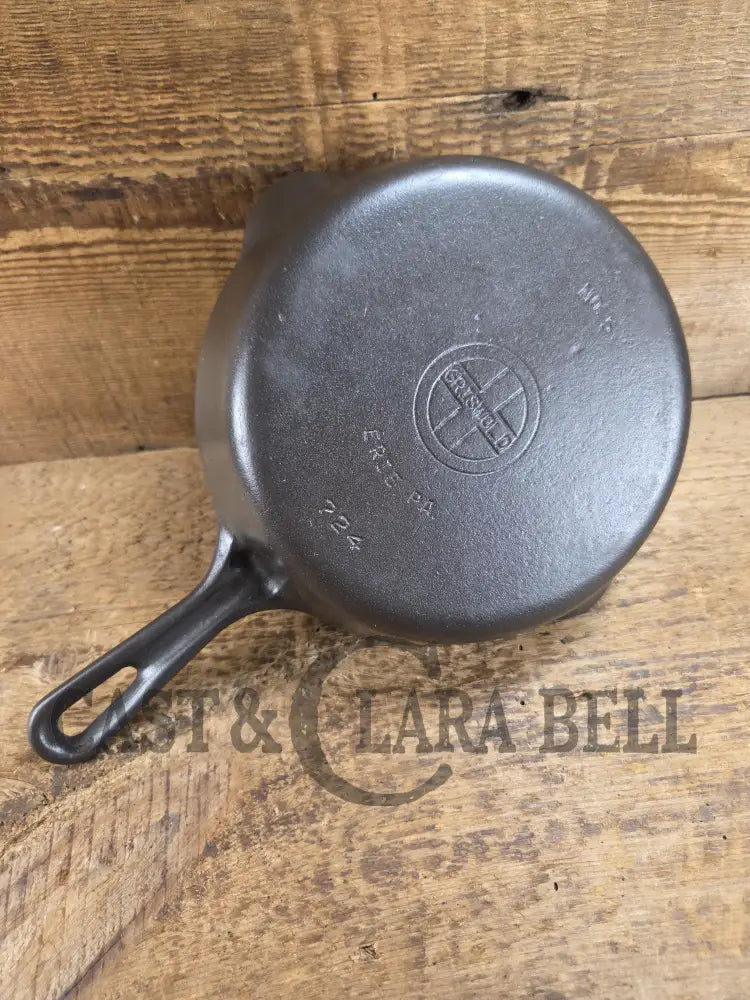 Super handy 1930’s Griswold No. 5 Saute Skillet Small Logo Grooved Handle Smooth Bottom 724. Restored and Ready to Use!
