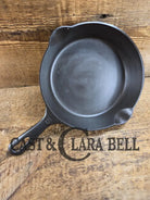 Super handy 1930’s Griswold No. 5 Saute Skillet Small Logo Grooved Handle Smooth Bottom 724. Restored and Ready to Use!