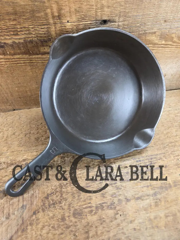 Super handy 1930’s Griswold No. 5 Saute Skillet Small Logo Smooth Bottom 724. Skillet