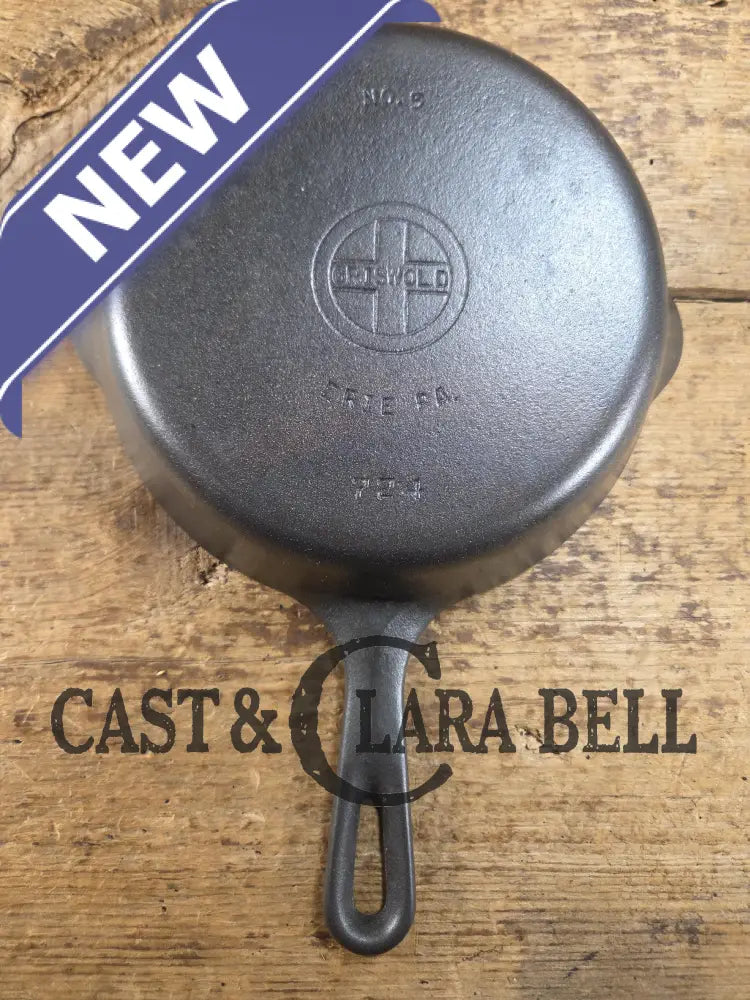 Super handy 1930’s Griswold No. 5 Saute Skillet Small Logo Smooth Bottom 724. Skillet