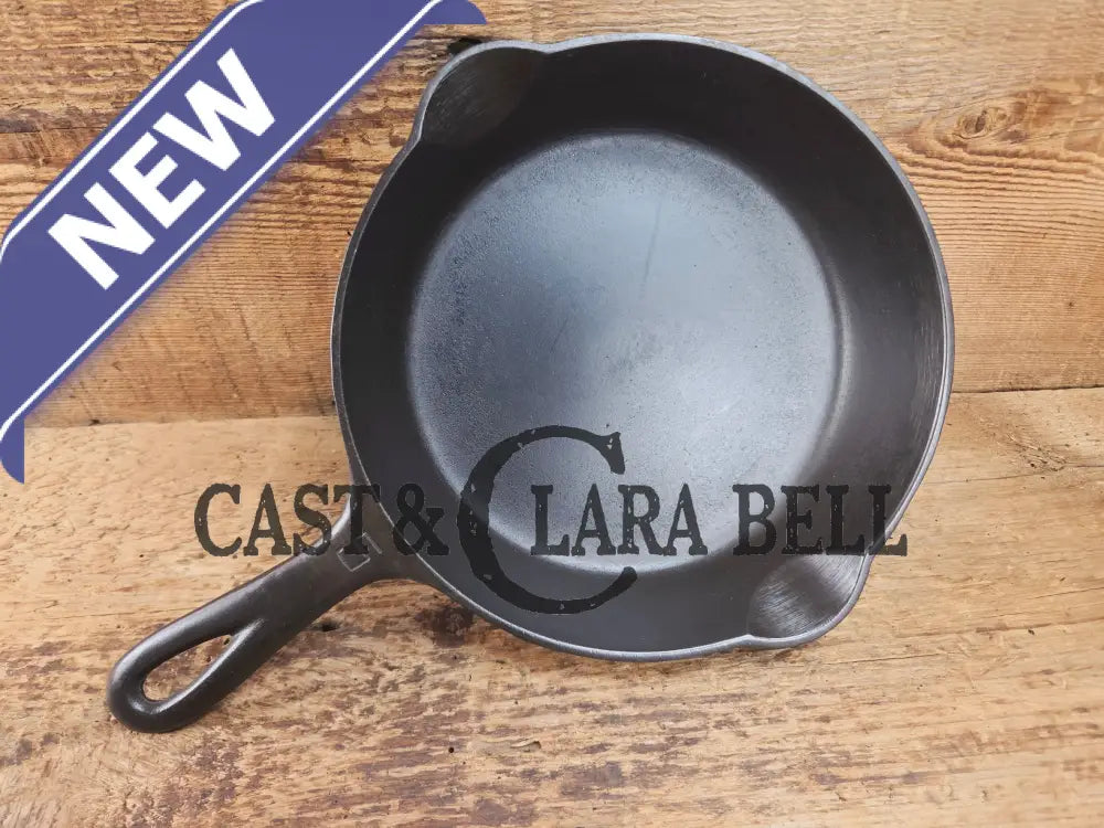 Super handy 1930’s Griswold No. 5 Sauté Skillet Small Logo Smooth Bottom 724. Restored and Ready to Use! Skillet