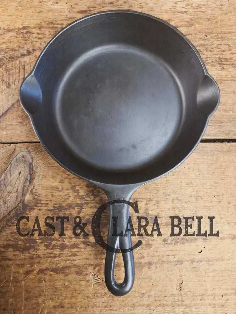 Super handy 1930’s Griswold No. 5 Saute Skillet Small Logo Smooth Bottom 724. Restored and Ready to Use! Skillet