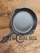 Super hard to find!! Gorgeous 1920’s Griswold’s Victor #5 Skillet with Heat Ring Fully Marked 695. Skillet