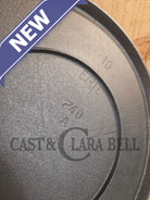 Super unique and gorgeous!! #740 Griswold #10 Round handled griddle with SLANT logo and NO Circles! Very different