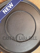 Super unique and gorgeous!! #740 Griswold #10 Round handled griddle with SLANT logo and NO Circles! Very different