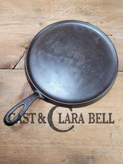 Super Unique & Hard To Find!! Gorgeous #9 Griswold 739 Round Handled Griddle. ’Heat Slowly’