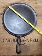 Super Unique & Hard To Find!! Gorgeous #9 Griswold 739 Round Handled Griddle. ’Heat Slowly’