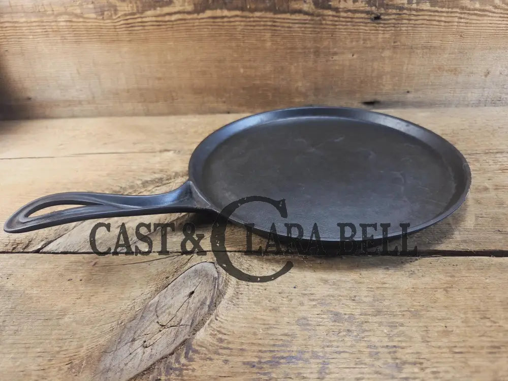 Super unique! Late 1800’s antique Gate marked Round Cast Iron Stove Eye Griddle. Elegant & hard working. Cool raised