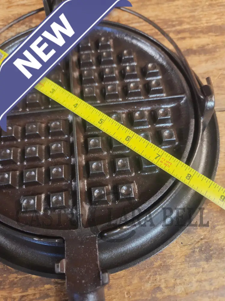 The BEST gift idea! Gorgeous Griswold #8 Cast Waffle Iron #151/151 Low base #152 - Waffle Iron