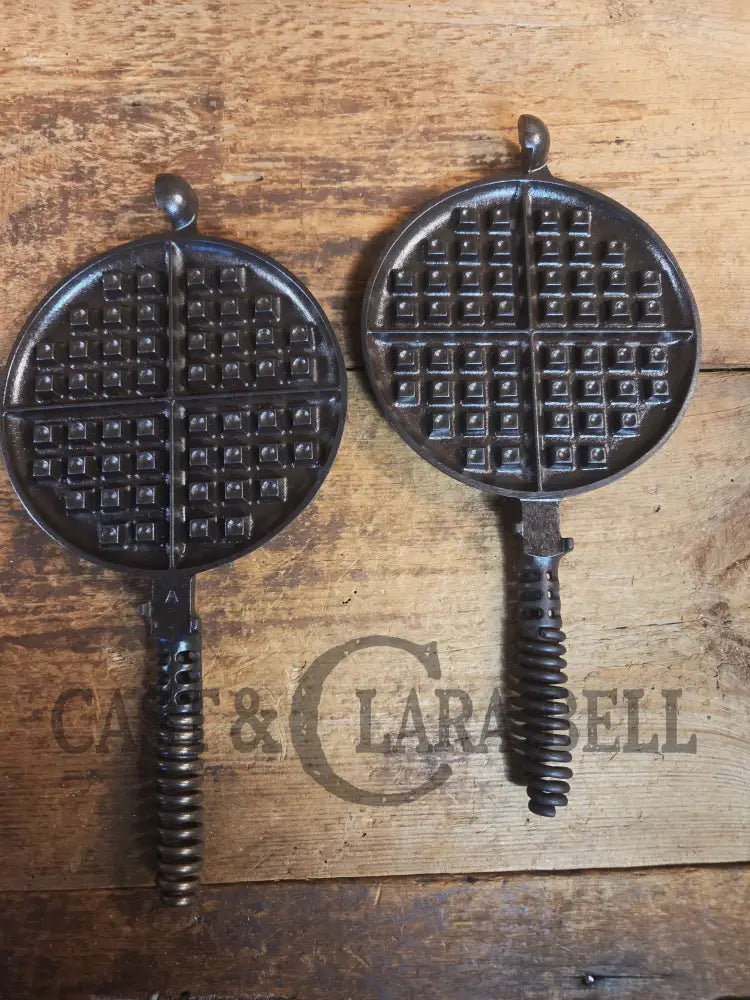 The BEST gift idea! Gorgeous Griswold #8 Cast Waffle Iron #151/151 Low base #152 - Waffle Iron