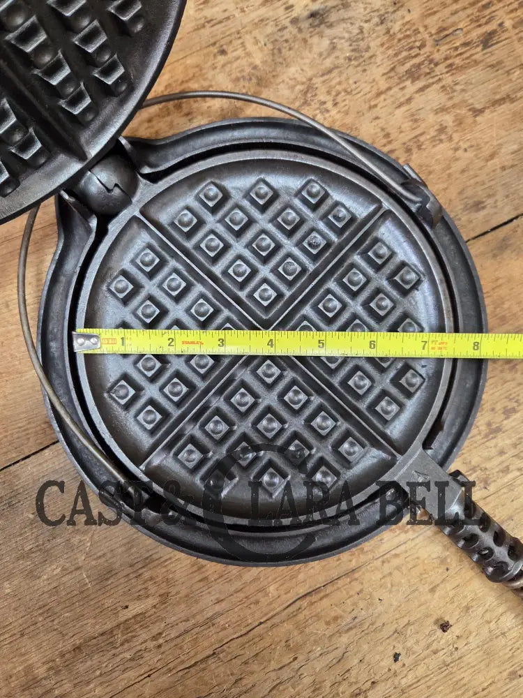 The BEST gift idea! Gorgeous Griswold #8 Cast Waffle Iron #151/151 Low base #152 Fully Restored and Seasoned! Skillet