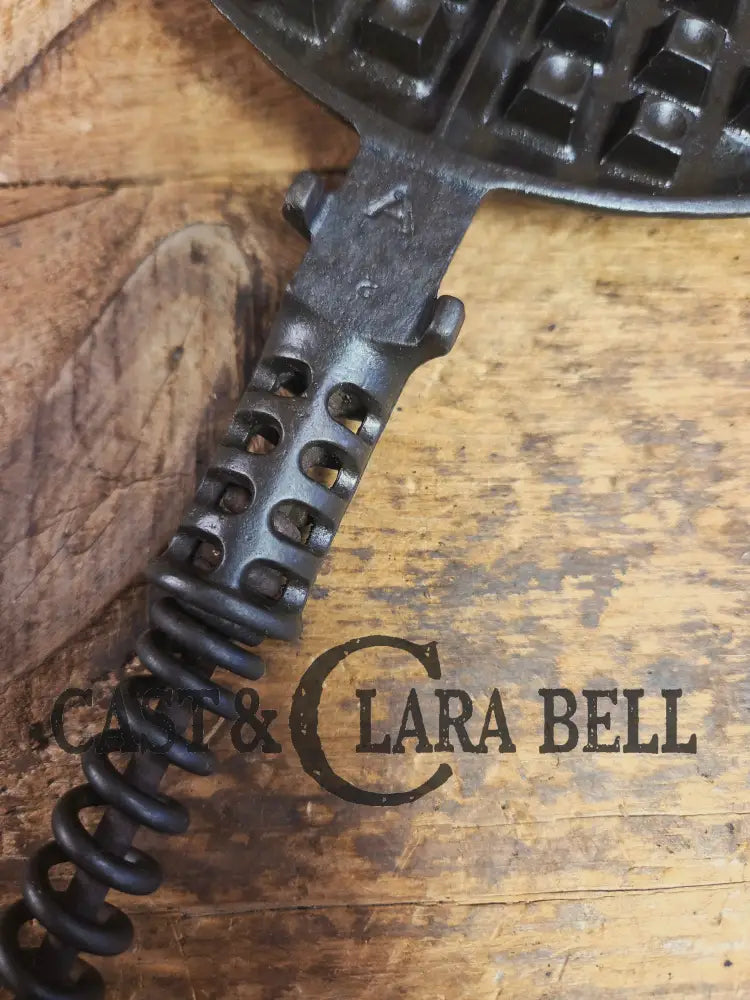 The BEST gift idea! Gorgeous Griswold #8 Cast Waffle Iron #151/151 Low base Fully Restored and Seasoned! Waffle Iron