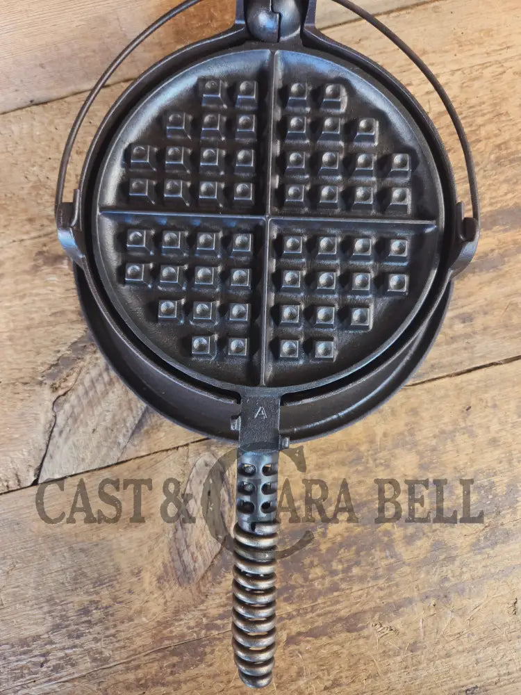 The BEST gift idea! Griswold #8 Cast Waffle Iron #151/151 Tall Base!! Ready to make Crispy Waffles! - Waffle Iron