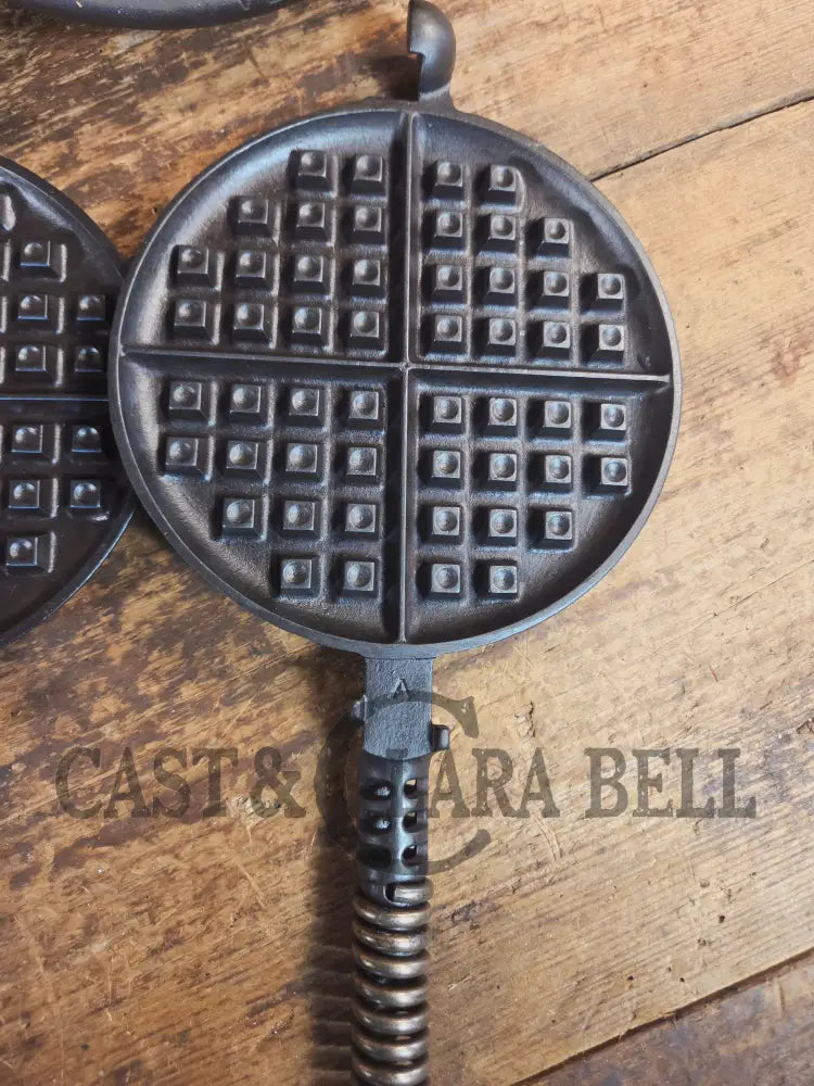 The BEST gift idea! Griswold #8 Cast Waffle Iron #151/151 Tall Base!! Ready to make Crispy Waffles! - Waffle Iron