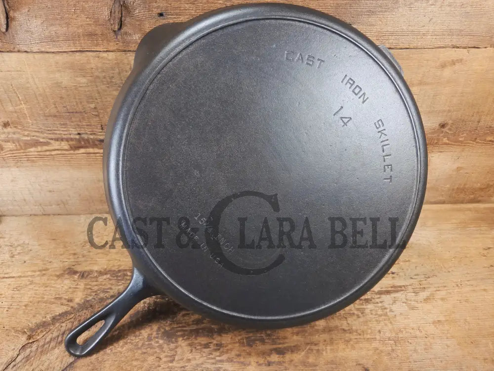 The biggest handled skillet made by Wagner with a Griswold pattern! Huge Wagner #14 Cast Iron Skillet 15 1/4 Inches