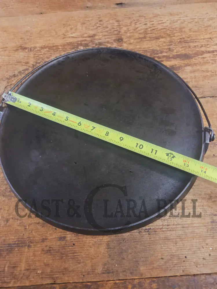 The BIGGEST you can buy! HTF 1920’s Griswold No. 14 Round Griddle with Bail. Block Logo #618. Ready to make pizzas by