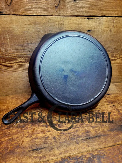 The Clara Bell Classic! 1940S Era Lodge #8 Cast Iron Skillet With 3 Notch Heat Ring